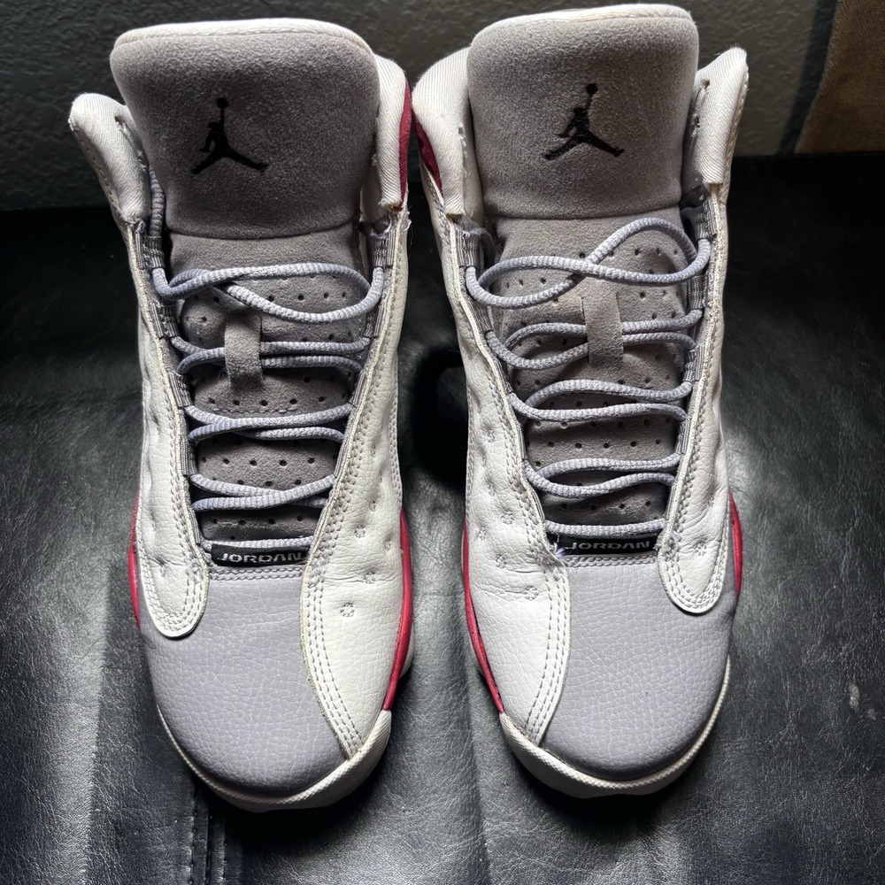 Jordan 13 Retro Atmosphere Grey Red White Youth Sneakers Size 5Y Kids Shoes - Picture 3 of 8